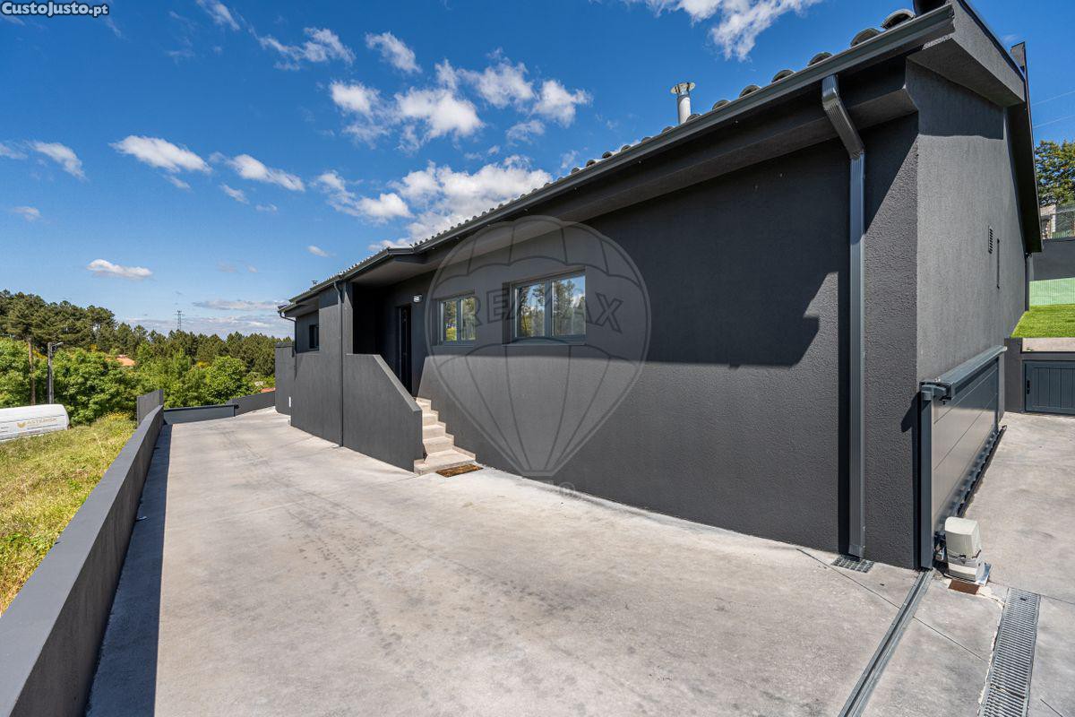 3 bedrooms House in Chaves, Portugal No. 19522