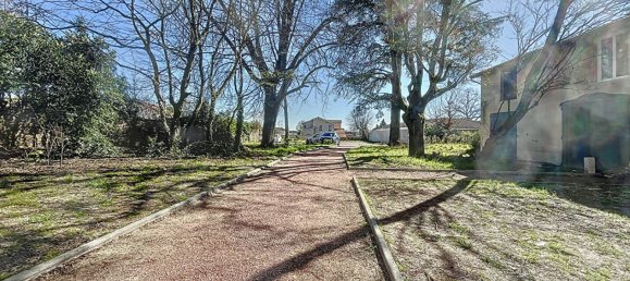 Apartamento de 2 dormitorios en Creches-sur-Saone, France No. 199640 11