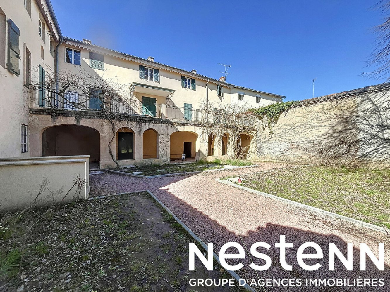 Apartamento de 2 dormitorios en Creches-sur-Saone, France No. 199640