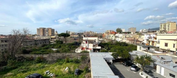 3 rooms Apartment in Torre Annunziata, Italy No. 91323 9