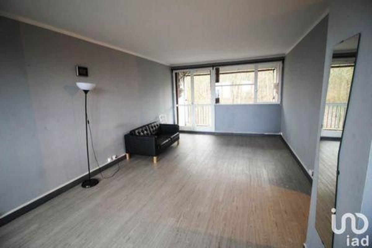 2 bedrooms Condo in Aubergenville, France No. 34733