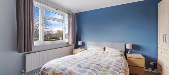 3 bedrooms House in Epsom, United Kingdom No. 9696 6