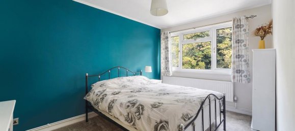 3 bedrooms House in Epsom, United Kingdom No. 9696 7