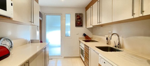 4 bedrooms Penthouse in Marbella, Spain No. 147517 8