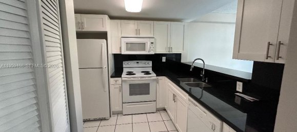 1 غرف نوم عقار تجاري في Miami, USA رقم 615719 8
