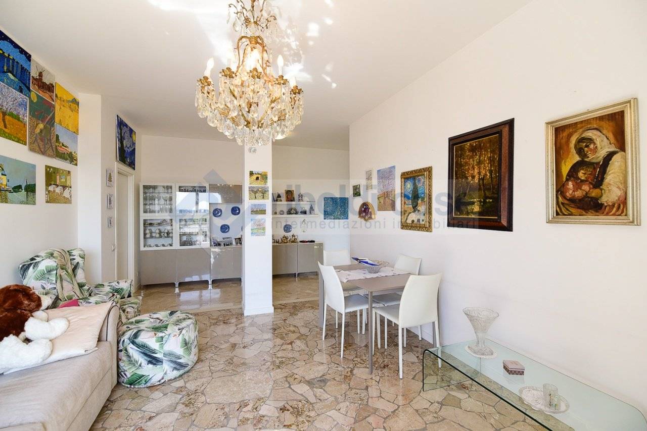 2 bedrooms Apartment in Seregno, Italy No. 314664