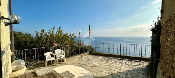 Квартира с 5 комнатами в Берджеджи, Италия № 107007 7