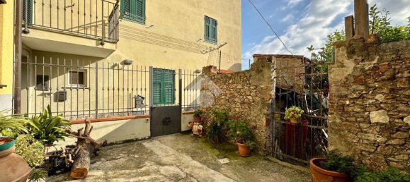 Квартира с 5 комнатами в Берджеджи, Италия № 107007 40