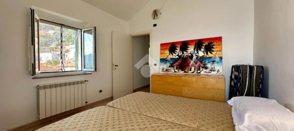 Квартира с 5 комнатами в Берджеджи, Италия № 107007 28