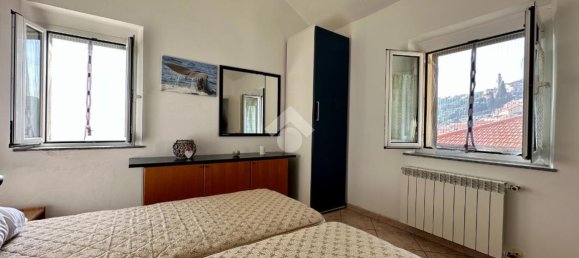 Квартира с 5 комнатами в Берджеджи, Италия № 107007 27