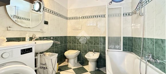 Квартира с 5 комнатами в Берджеджи, Италия № 107007 21