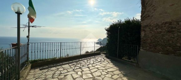 Квартира с 5 комнатами в Берджеджи, Италия № 107007 8