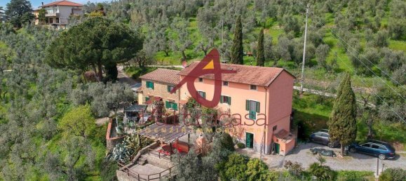 10 bedrooms House in Lamporecchio, Italy No. 371923 3