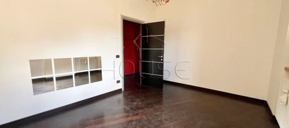 3-salle Appartement à Arezzo, Italy No. 272328 7