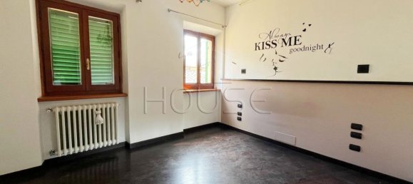 3-salle Appartement à Arezzo, Italy No. 272328 6