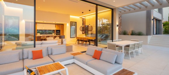 5 bedrooms Villa in Nueva Andalucia, Spain No. 3057 25