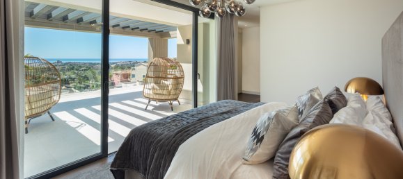 5 bedrooms Villa in Nueva Andalucia, Spain No. 3057 13