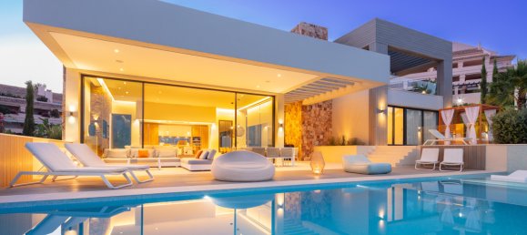 5 bedrooms Villa in Nueva Andalucia, Spain No. 3057 27