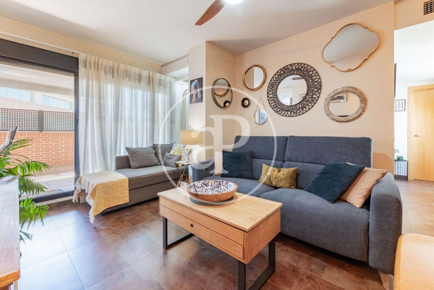 Ático de 2 dormitorios en Madrid, Spain No. 240183