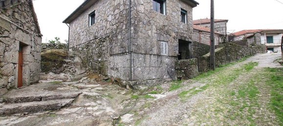 2 bedrooms House in Rio Douro, Portugal No. 43482 2