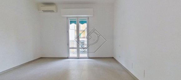4 rooms Apartment in Florence, Italy No. 49531 17