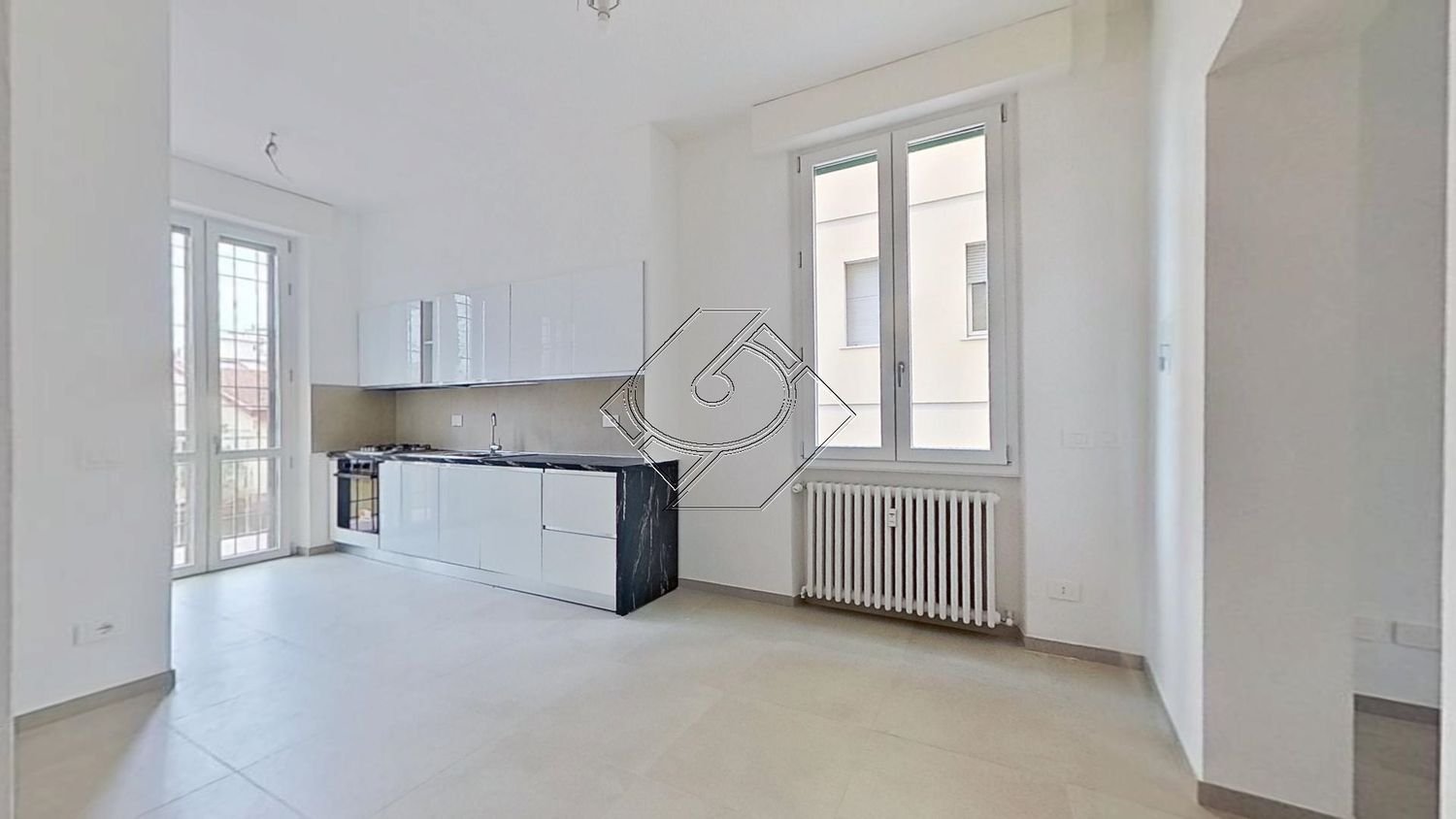 4 rooms Apartment in Florence, Italy No. 49531