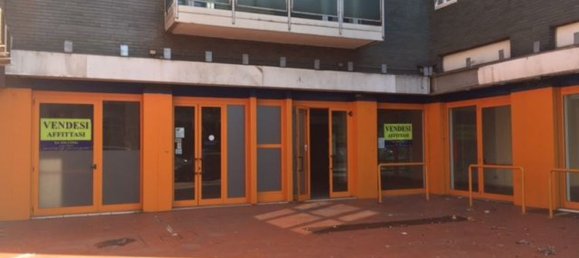 600m² Commercial property in Brescia, Italy No. 258589 20