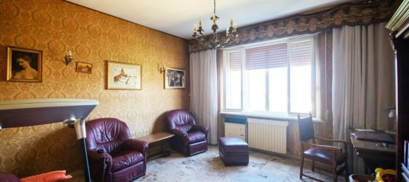 7-Zimmer Wohnung in Gualdo Cattaneo, Italy, Nr. 255907 11