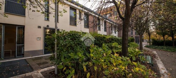 Studio à Milan, Italy No. 249290 27