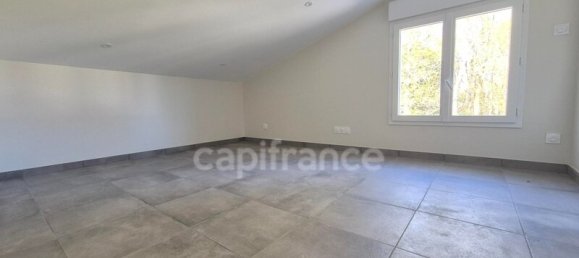 4 bedrooms House in Breuillet, France No. 96533 8