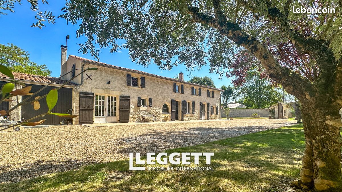 6 غرف نوم منزل في Aumagne, France رقم 341187