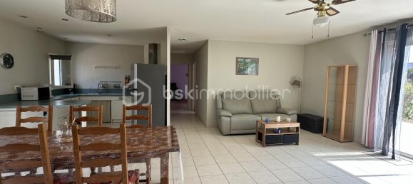 2 Schlafzimmer Haus in Esvres, France, Nr. 316101 8