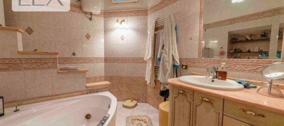 3 Schlafzimmer Wohnung in Rome, Italy, Nr. 391006 20