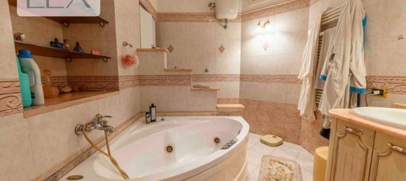 3 Schlafzimmer Wohnung in Rome, Italy, Nr. 391006 21