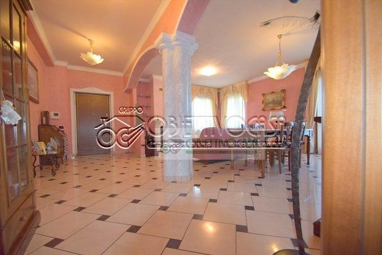 7-Zimmer Villa in Cuggiono, Italy, Nr. 114697