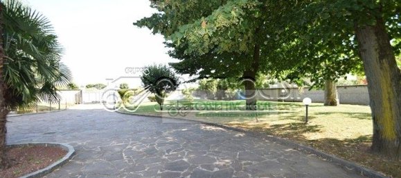 7-Zimmer Villa in Cuggiono, Italy, Nr. 114697 4