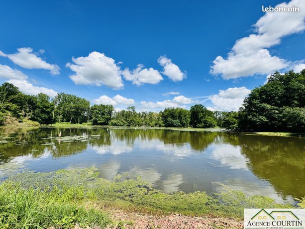  قطعة أرض في Jura, France 36660متر مربع رقم 360405