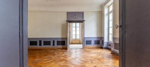 3 bedrooms Apartment in Dijon, France No. 201747 4