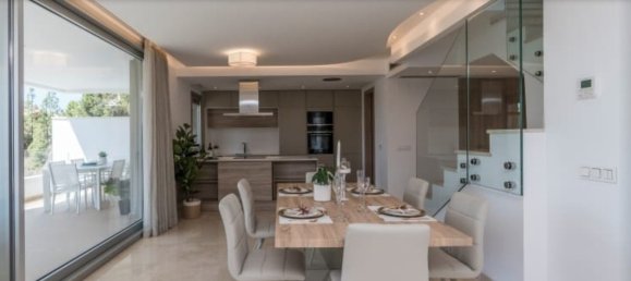 3 chambres Appartement à Benahavis, Spain No. 2476 6