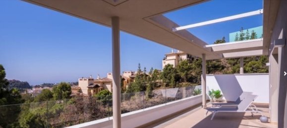 3 chambres Appartement à Benahavis, Spain No. 2476 4