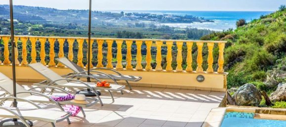 4 bedrooms Villa in Coral Bay, Cyprus No. 27357 10