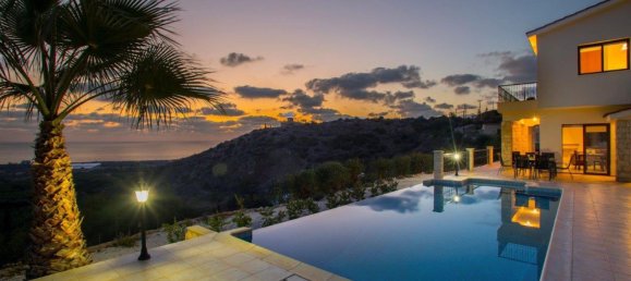 4 bedrooms Villa in Coral Bay, Cyprus No. 27357 16