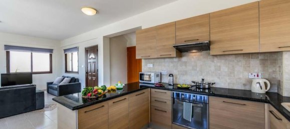 4 bedrooms Villa in Coral Bay, Cyprus No. 27357 6