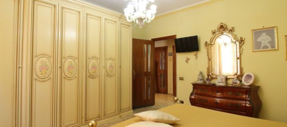 4-salle Appartement à Villabate, Italy No. 156695 10