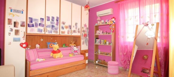 4-salle Appartement à Villabate, Italy No. 156695 11