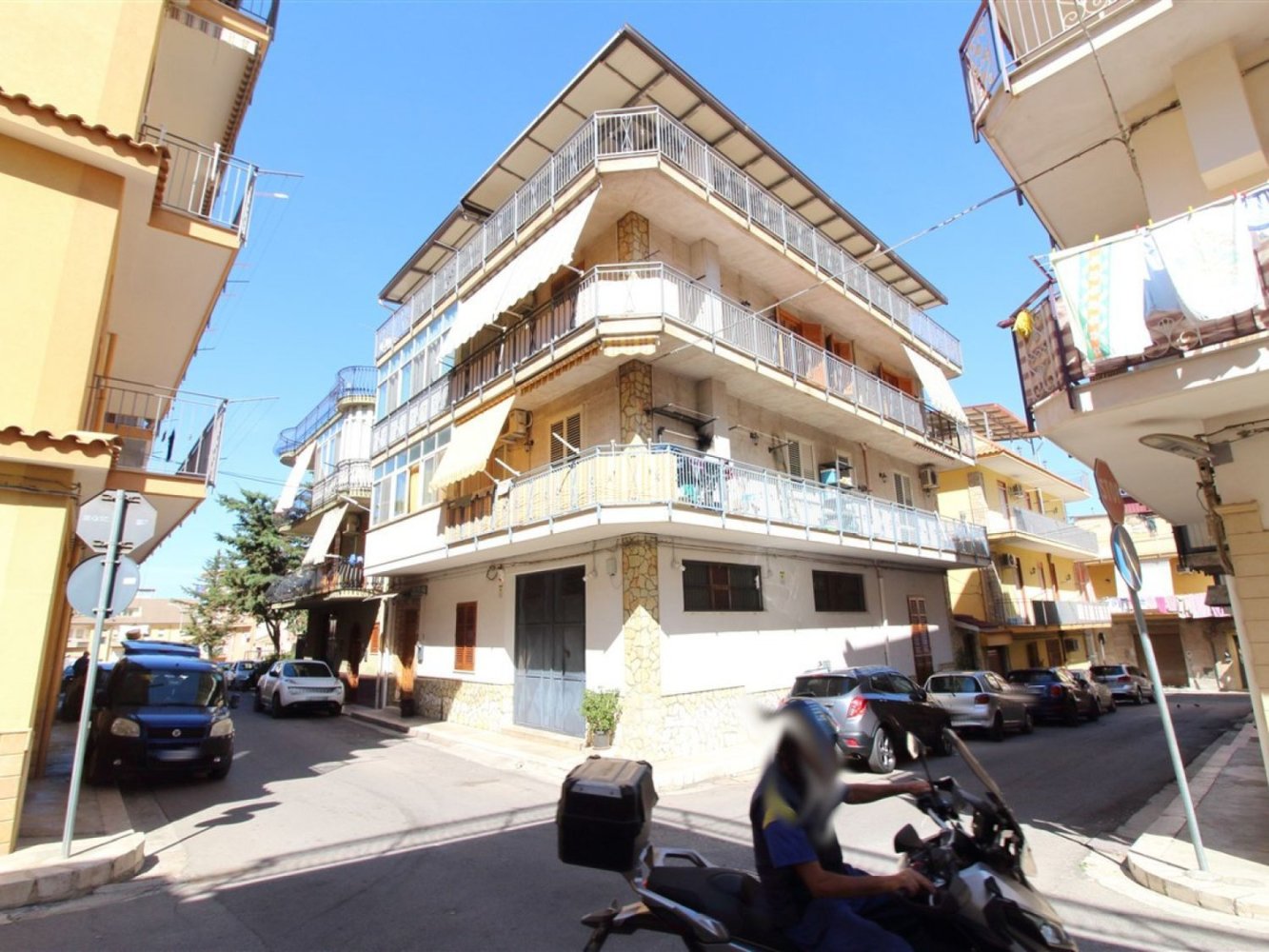 4-salle Appartement à Villabate, Italy No. 156695