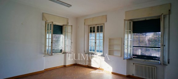 Villa de 5 dormitorios en Lucca, Italy No. 145983 11