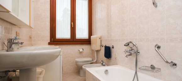 Apartamento de 4 habitaciónes en Treviglio, Italy No. 255424 10
