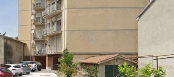 4 bedrooms Apartment in Suzzara, Italy No. 381823 3