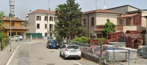 4 bedrooms Apartment in Suzzara, Italy No. 381823 24